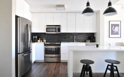 Kitchen Lighting Guide: Layered Lighting for Calgary Kitchens